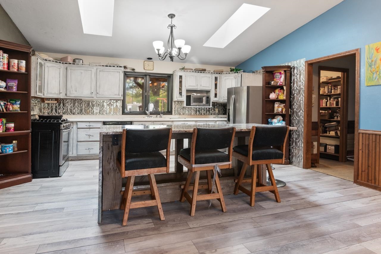 Porterfield, Wisconsin 54159, United States, 5 Bedrooms Bedrooms, ,3 BathroomsBathrooms,Residential,Active,227079