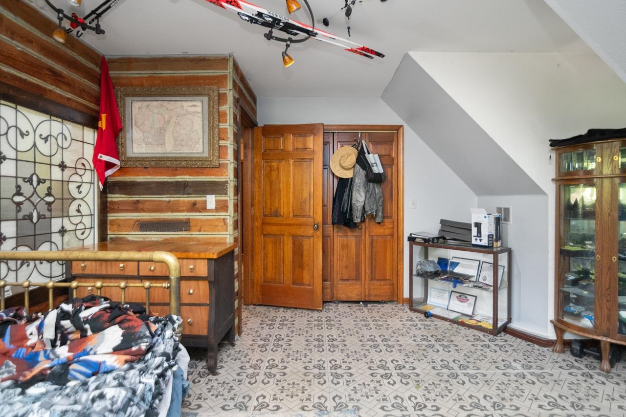 Porterfield, Wisconsin 54159, United States, 5 Bedrooms Bedrooms, ,3 BathroomsBathrooms,Residential,Active,227079