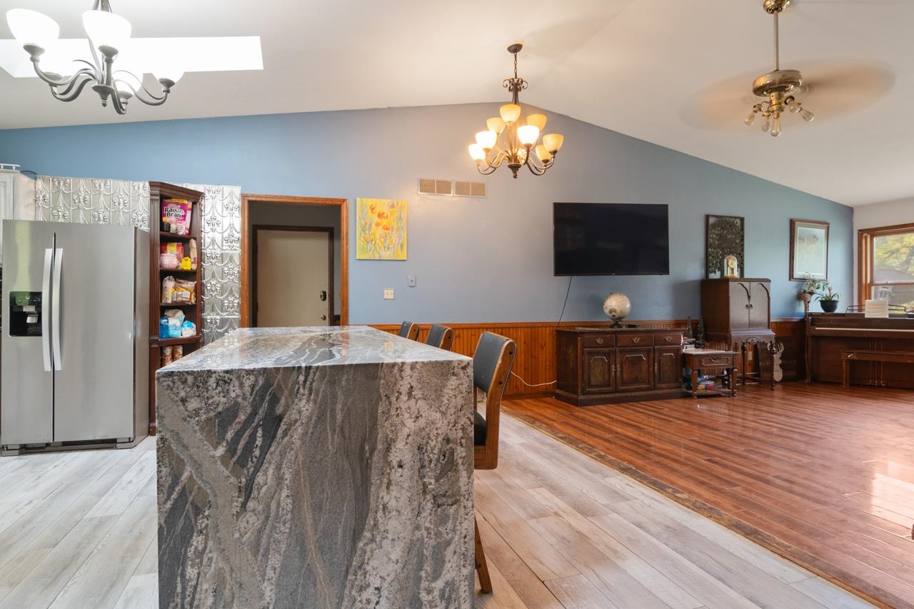 Porterfield, Wisconsin 54159, United States, 5 Bedrooms Bedrooms, ,3 BathroomsBathrooms,Residential,Active,227079