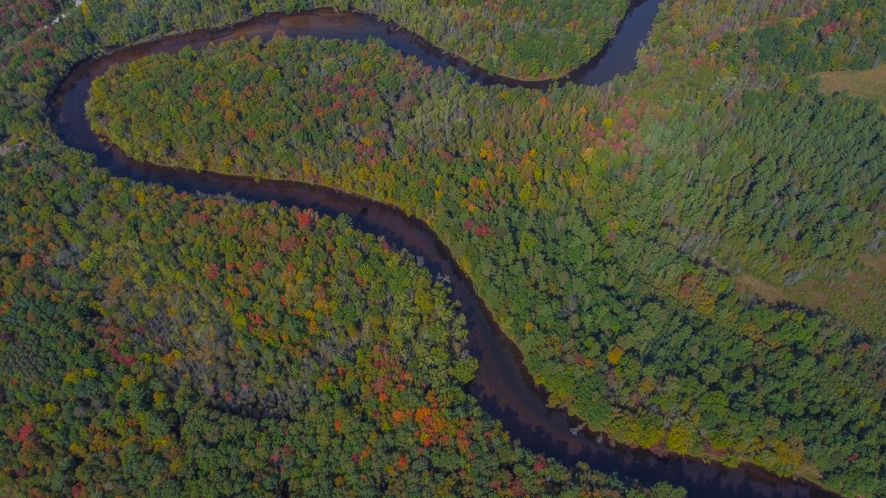 Porterfield, Wisconsin 54159, United States, 5 Bedrooms Bedrooms, ,3 BathroomsBathrooms,Residential,Active,227079