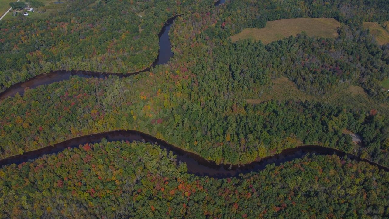 Porterfield, Wisconsin 54159, United States, 5 Bedrooms Bedrooms, ,3 BathroomsBathrooms,Residential,Active,227079