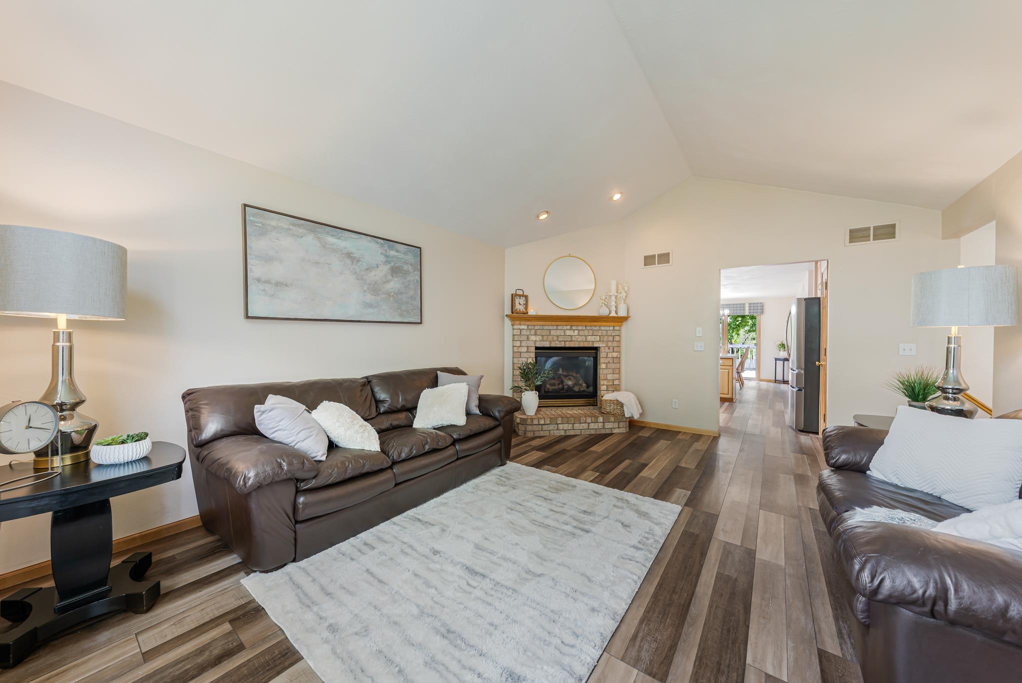 2521 BISHOPS Lane