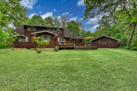 Photo of W11711 HIGH FALLS Road, CRIVITZ, WI 54114 (MLS # 50327369)
