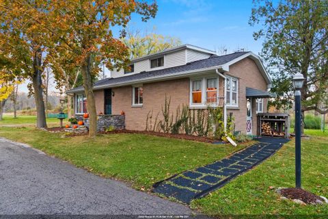 Photo of 4132 BAYSIDE Road, SUAMICO, WI 54173 (MLS # 50319545)