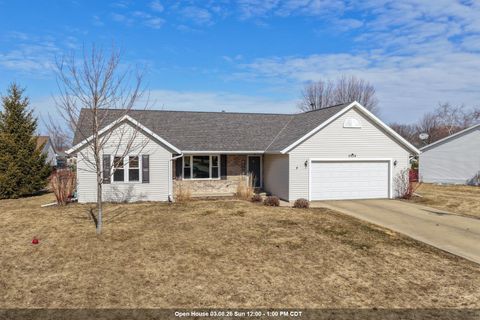 Photo of 2028 COUPLES Court, NEW FRANKEN, WI 54229 (MLS # 50321865)