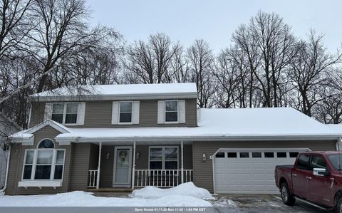 Photo of 1600 DEERFIELD Drive, OSHKOSH, WI 54904 (MLS # 50319554)