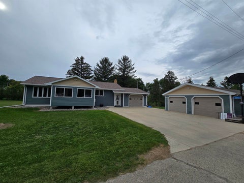 Photo of 12202 MILL Place, KIEL, WI 53042 (MLS # 50332665)
