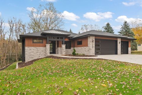 Photo of 2659 SAGE Drive, GREEN BAY, WI 54302 (MLS # 50317191)