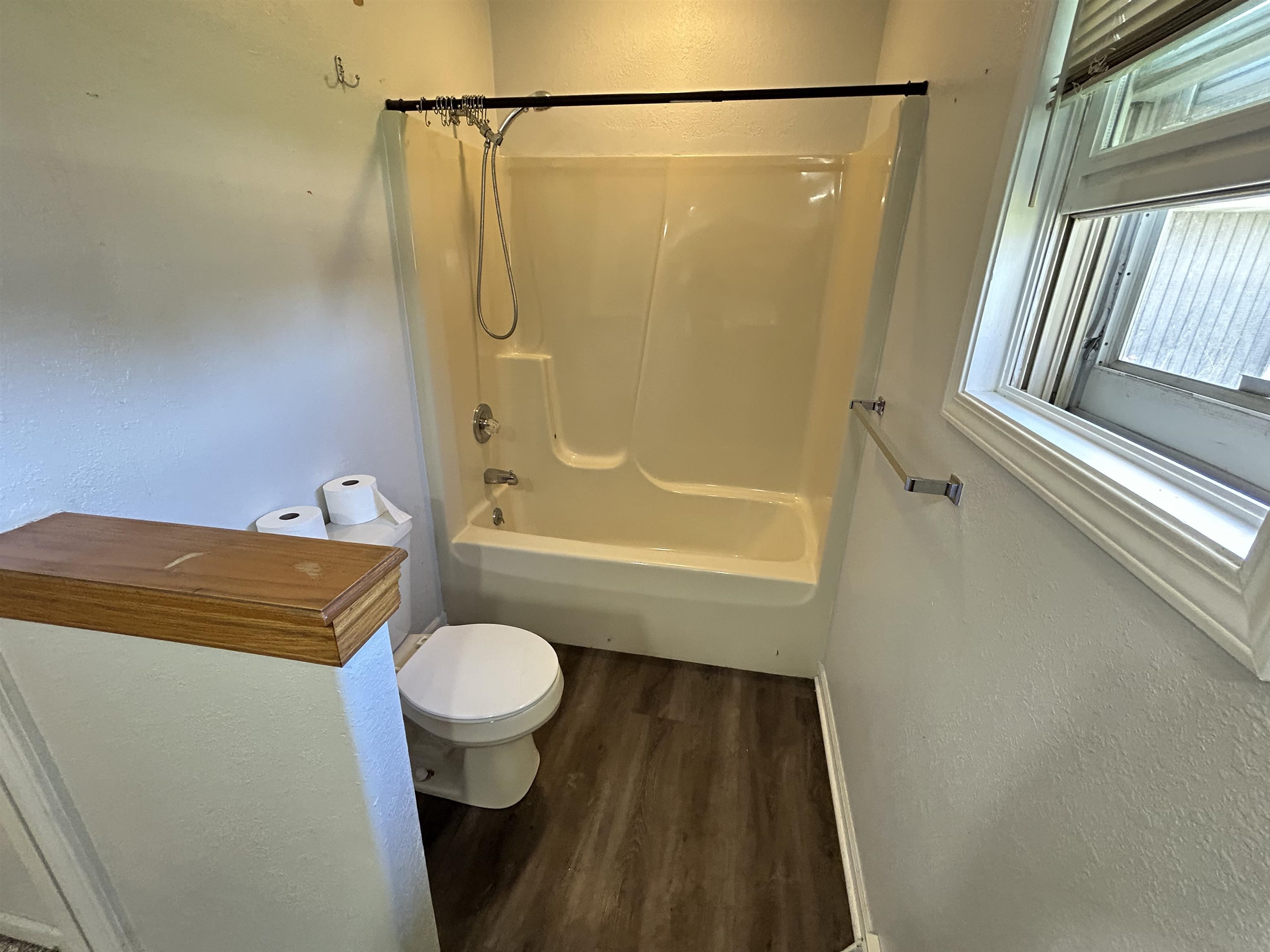 Oshkosh, Wisconsin 54902, United States, 3 Bedrooms Bedrooms, ,3 BathroomsBathrooms,Residential,Active,115533