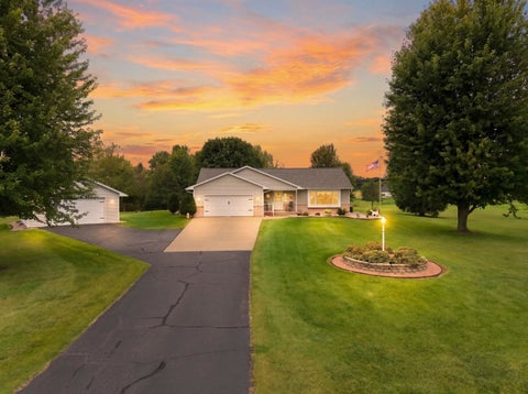 Photo of N1203 CRANDON Court, GREENVILLE, WI 54942 (MLS # 50333023)