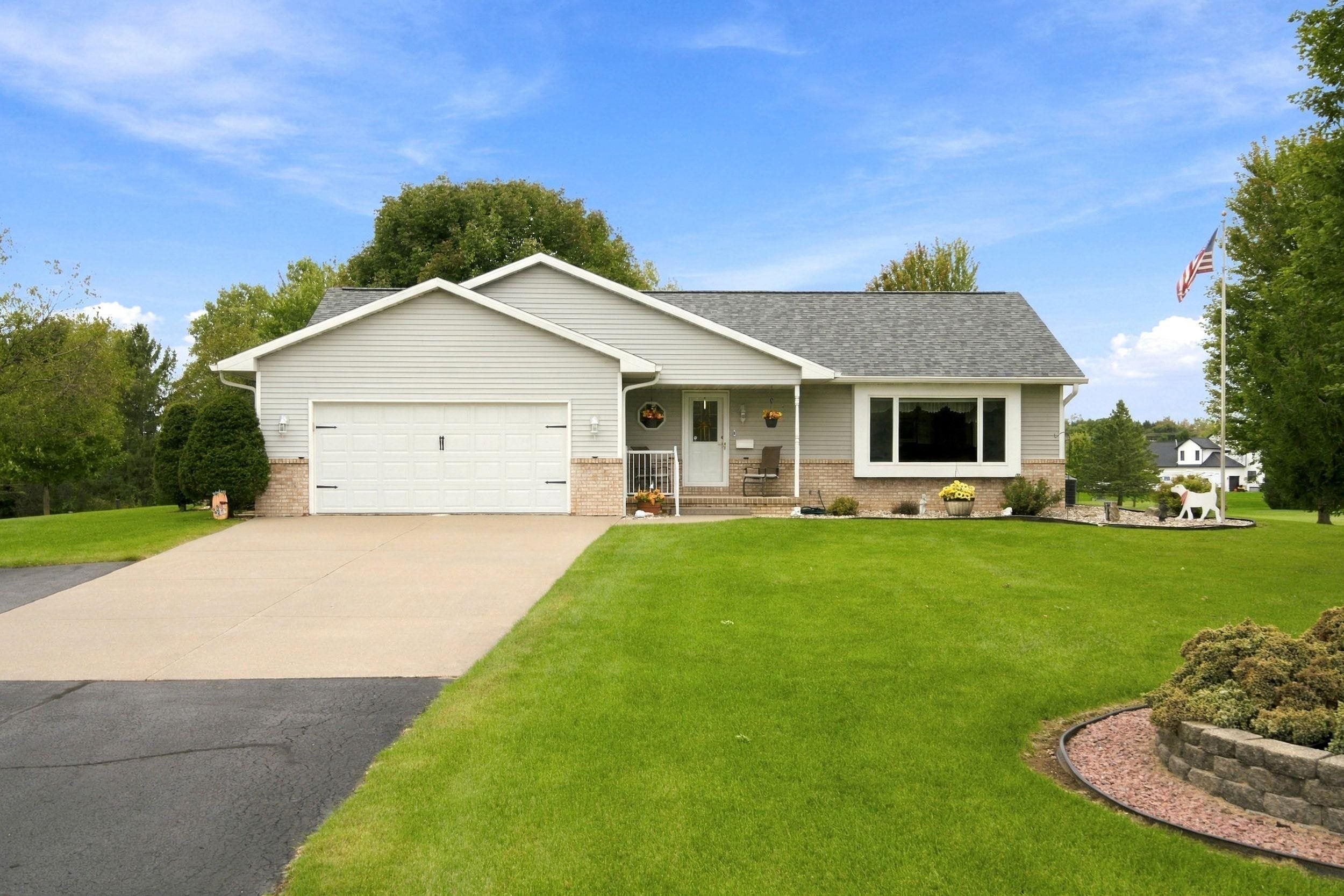 N1203 CRANDON Court