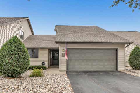 Photo of 810 EAST RIVER Drive #E, DE PERE, WI 54115 (MLS # 50330467)