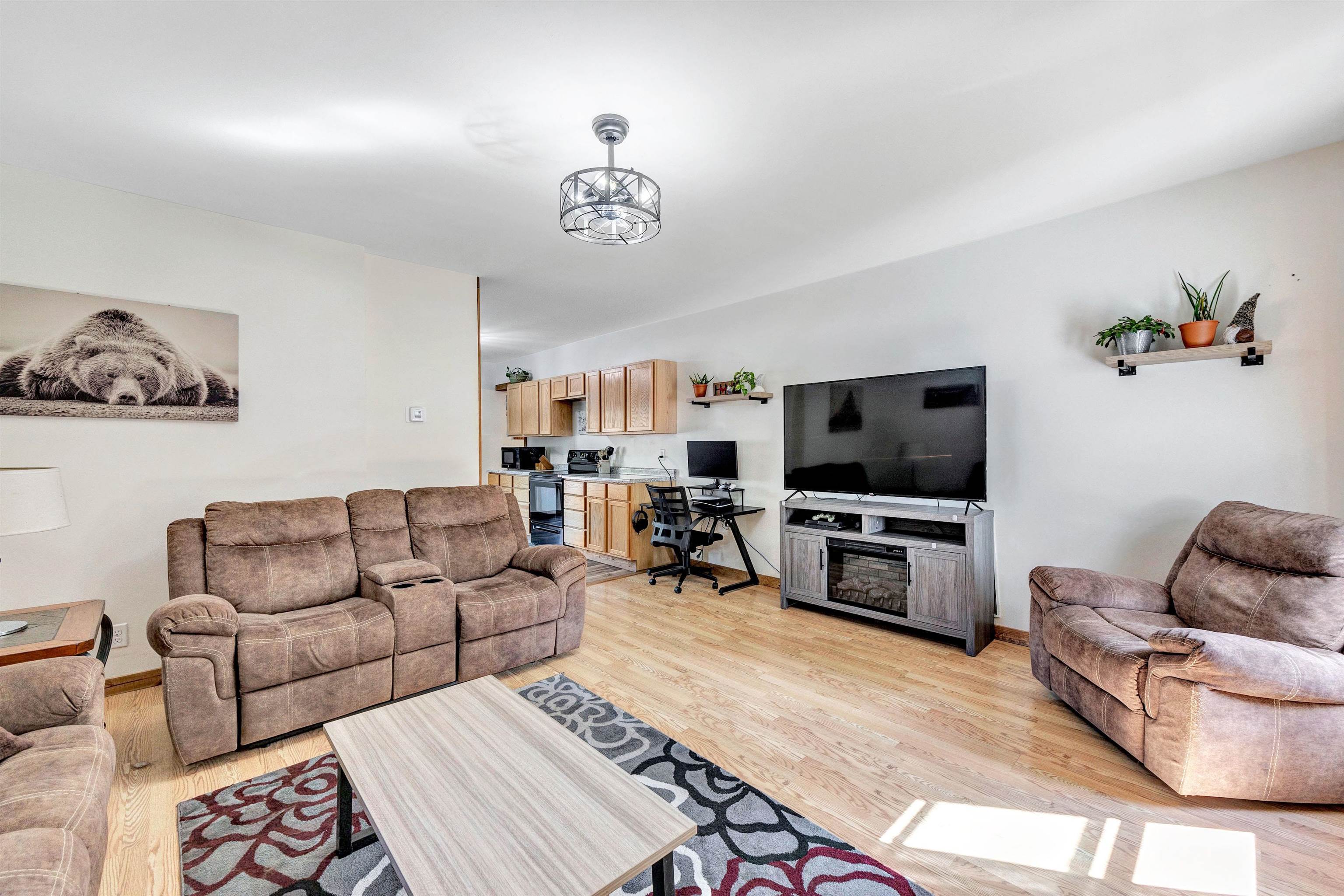 Oconto Falls, Wisconsin 54154, United States, 2 Bedrooms Bedrooms, ,2 BathroomsBathrooms,Residential,Active,201976