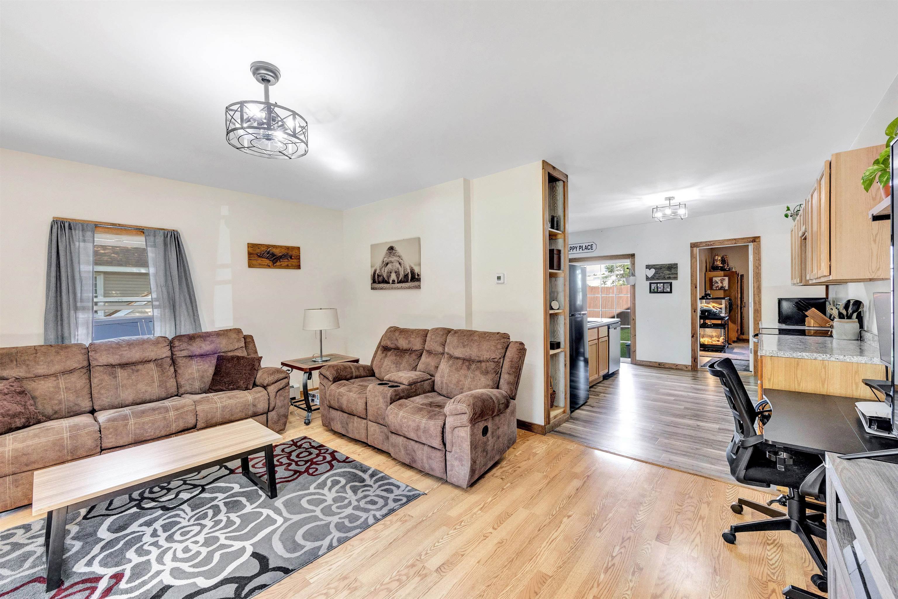 Oconto Falls, Wisconsin 54154, United States, 2 Bedrooms Bedrooms, ,2 BathroomsBathrooms,Residential,Active,201976