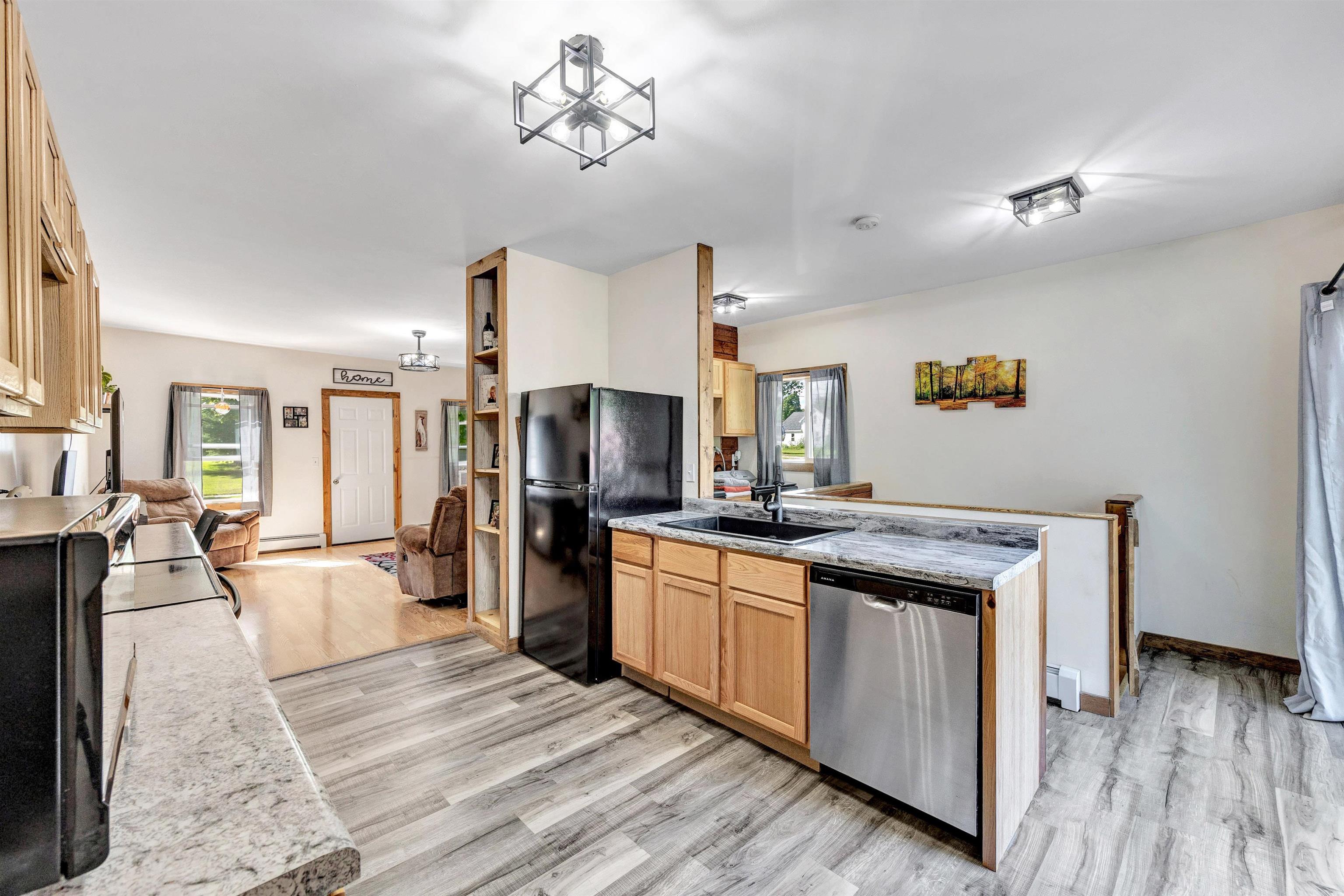 Oconto Falls, Wisconsin 54154, United States, 2 Bedrooms Bedrooms, ,2 BathroomsBathrooms,Residential,Active,201976