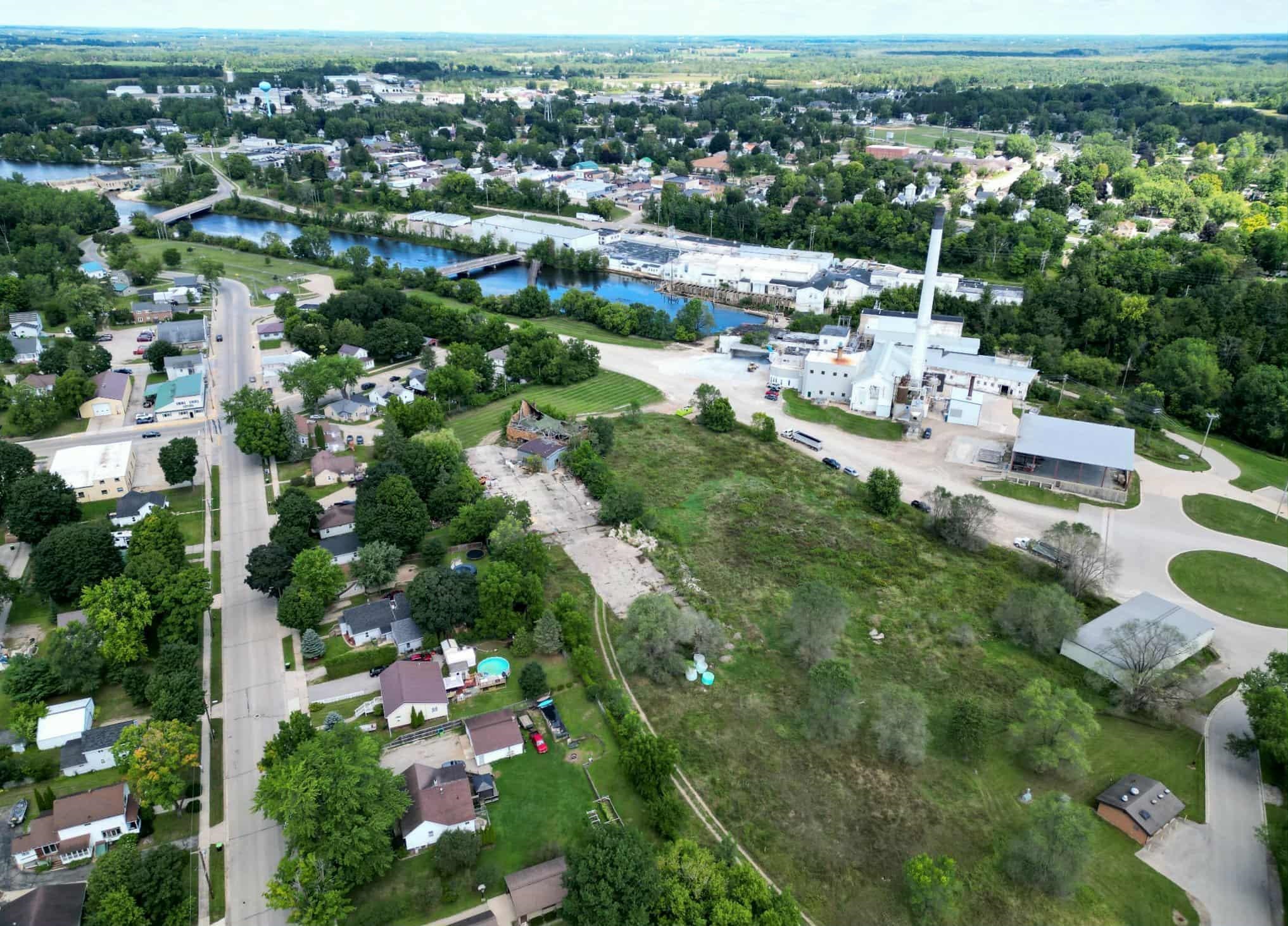 Oconto Falls, Wisconsin 54154, United States, 2 Bedrooms Bedrooms, ,2 BathroomsBathrooms,Residential,Active,201976