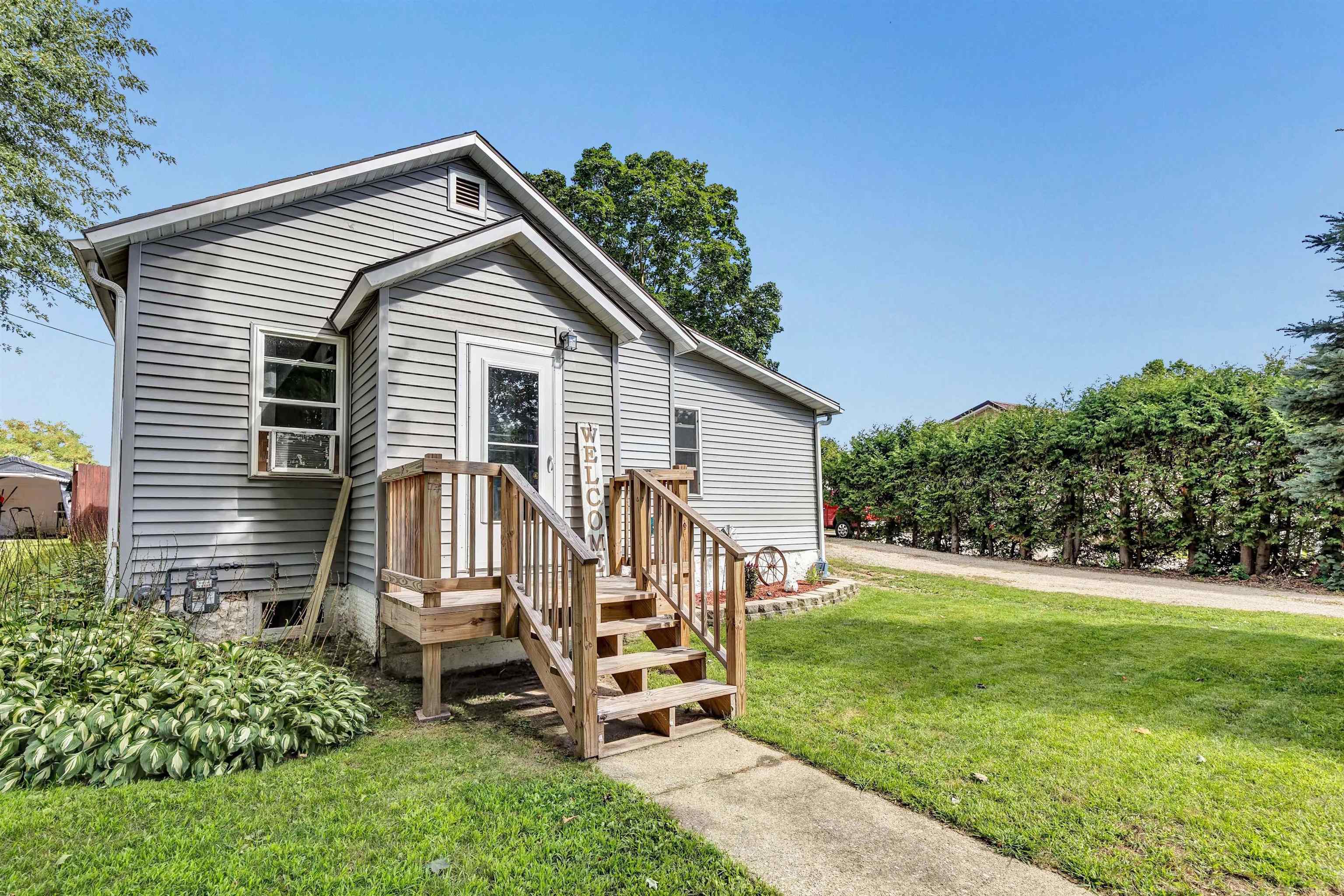 Oconto Falls, Wisconsin 54154, United States, 2 Bedrooms Bedrooms, ,2 BathroomsBathrooms,Residential,Active,201976