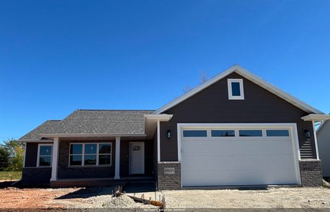 Photo of N9222 DYLAN Drive, APPLETON, WI 54915 (MLS # 50313244)