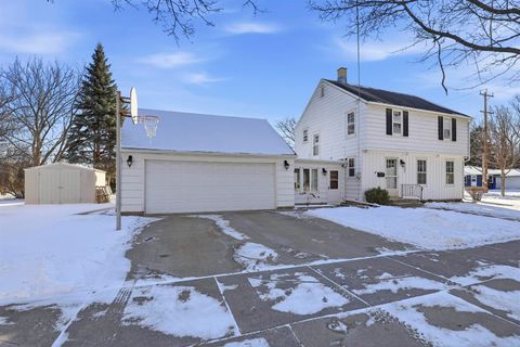 Photo of 603 E GOODALL Street, APPLETON, WI 54915 (MLS # 50320457)