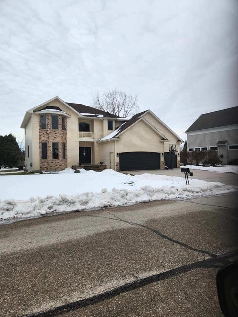 Photo of 231 BOSWORTH Lane, NEENAH, WI 54956 (MLS # 50319374)