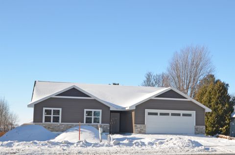 Photo of 470 S HURON Road, GREEN BAY, WI 54311 (MLS # 50318322)