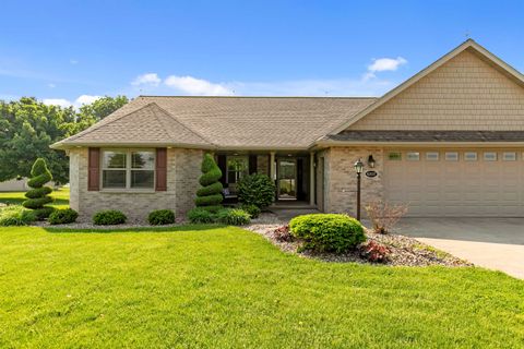 Photo of 4207 LOST DAUPHIN Road, DE PERE, WI 54115 (MLS # 50301332)