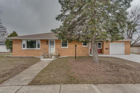 Photo of 218 S PATRICK Street, KIMBERLY, WI 54136 (MLS # 50323191)