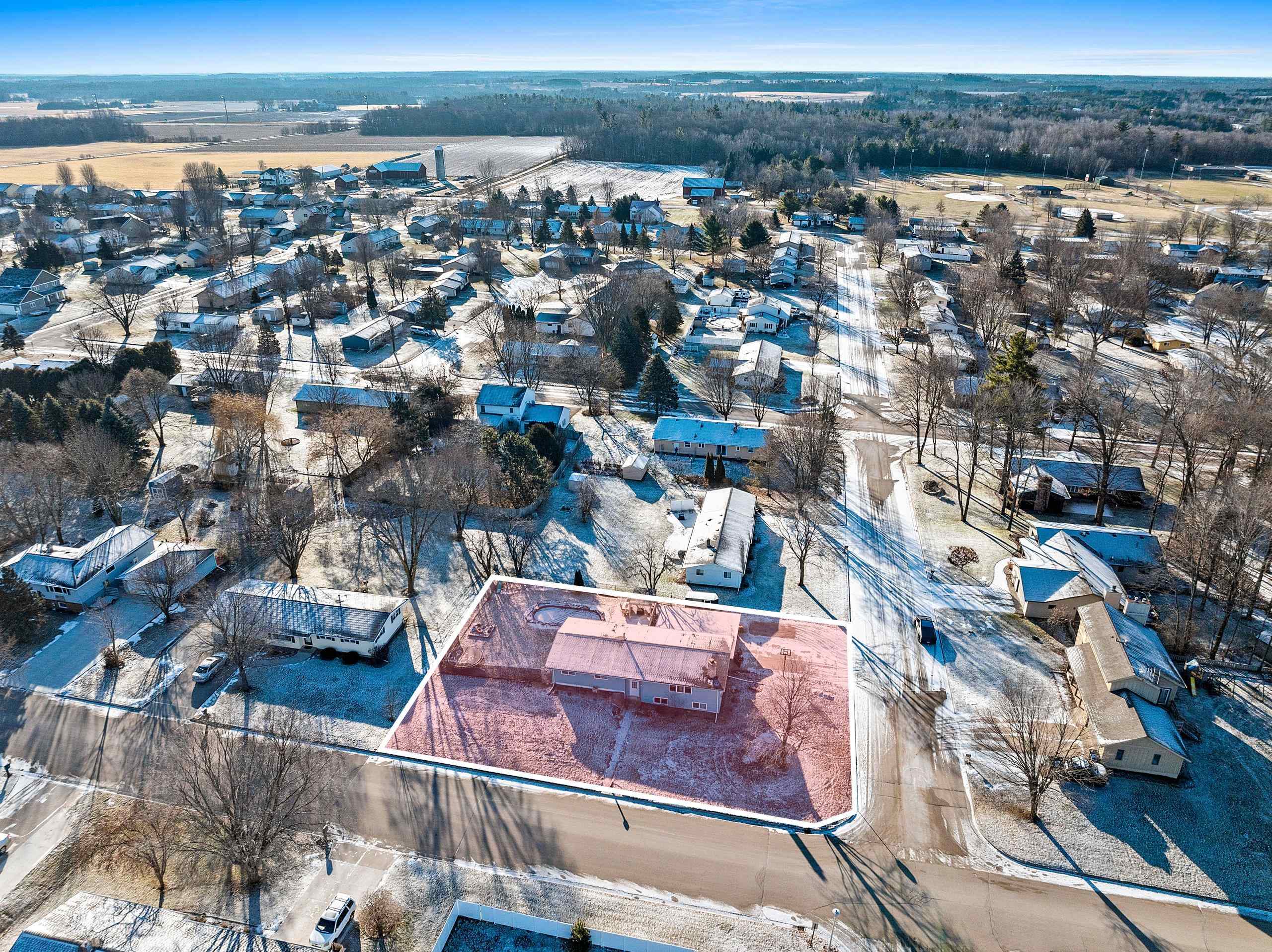 Shawano, Wisconsin 54166, United States, 5 Bedrooms Bedrooms, ,3 BathroomsBathrooms,Residential,Active,22110