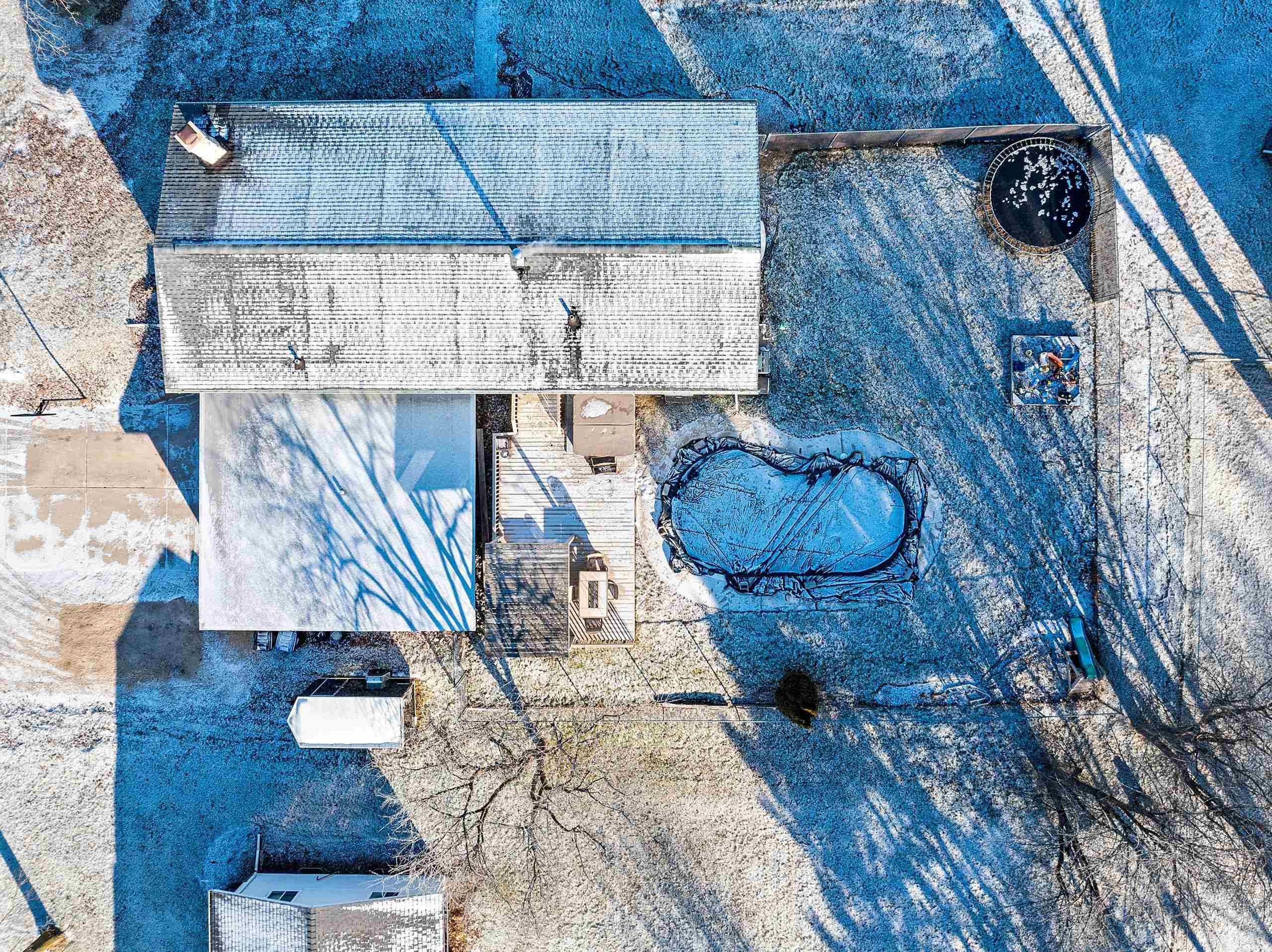 Shawano, Wisconsin 54166, United States, 5 Bedrooms Bedrooms, ,3 BathroomsBathrooms,Residential,Active,22110