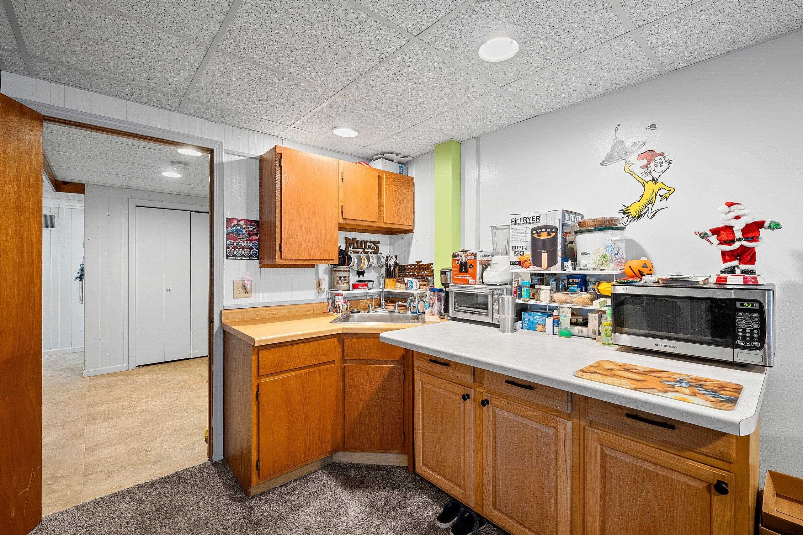 Shawano, Wisconsin 54166, United States, 5 Bedrooms Bedrooms, ,3 BathroomsBathrooms,Residential,Active,22110