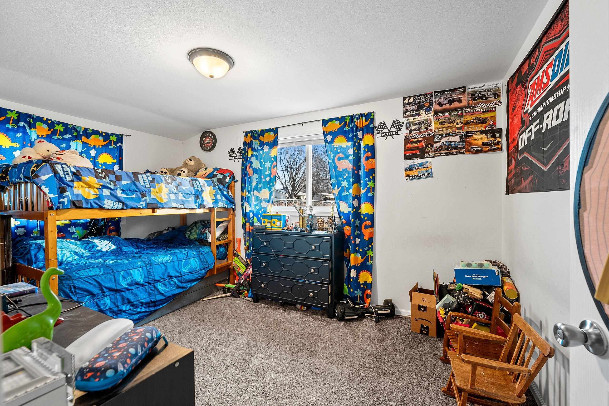 Shawano, Wisconsin 54166, United States, 5 Bedrooms Bedrooms, ,3 BathroomsBathrooms,Residential,Active,22110