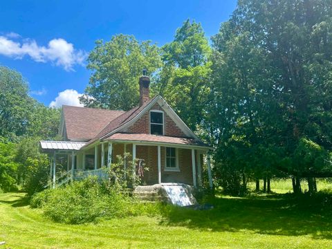 Photo of 1115 UNION Lane, LITTLE SUAMICO, WI 54141 (MLS # 50293726)