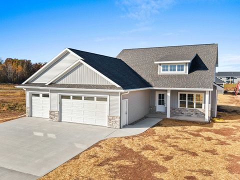 Photo of 1405 CROSSROADS Drive, DE PERE, WI 54115 (MLS # 50317540)