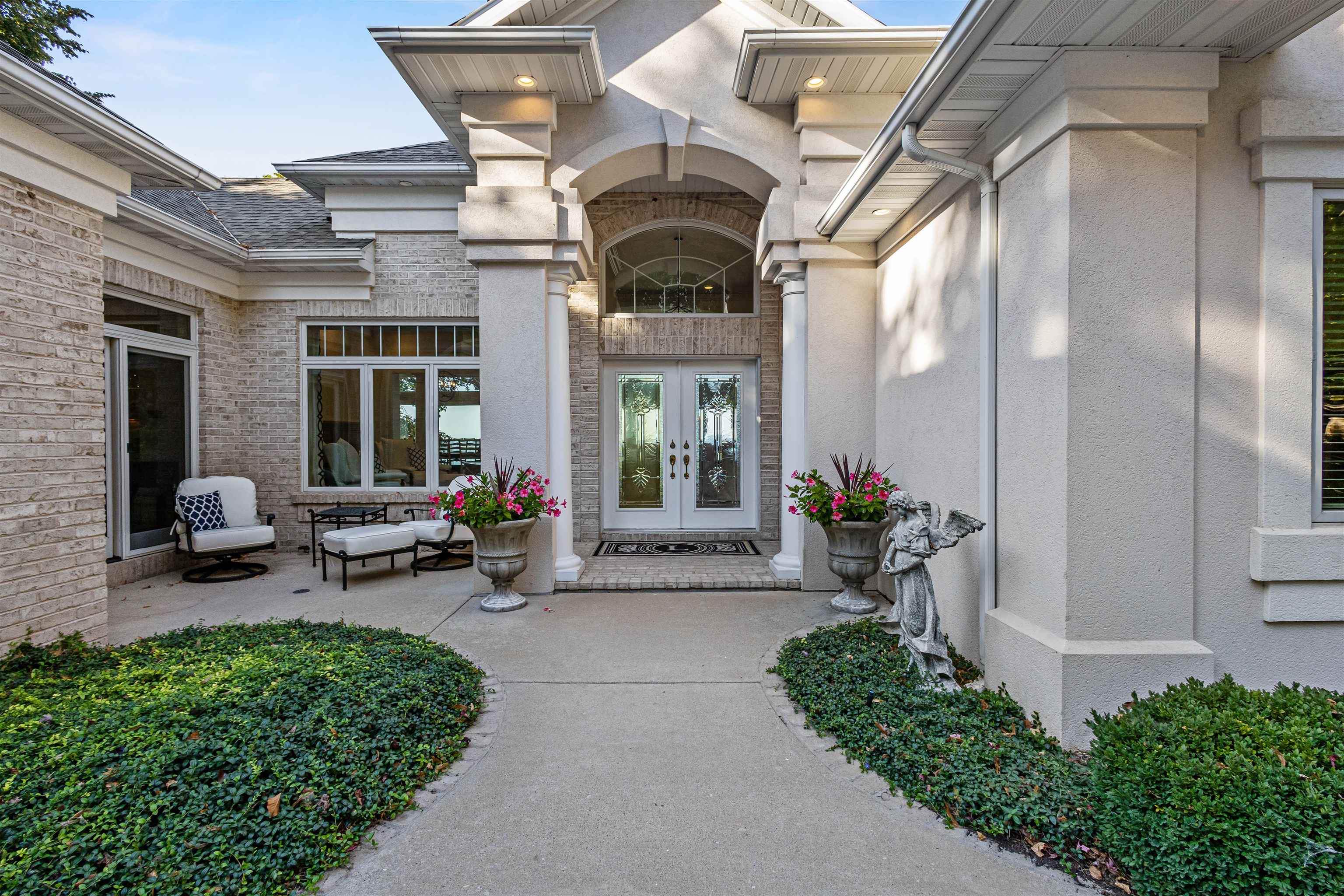 5881 SHORE ACRES Road