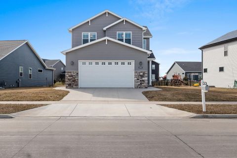 Photo of 4601 N CHERRYVALE Avenue, APPLETON, WI 54913 (MLS # 50323282)