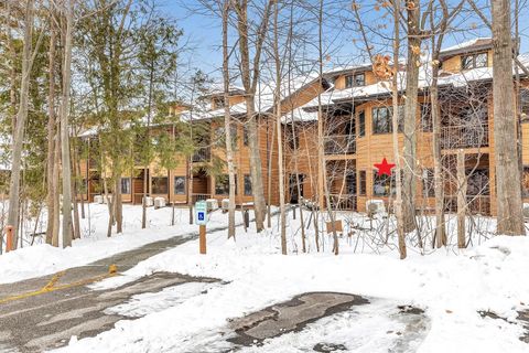 Photo of 4920 N LANDMARK Circle #2208, EGG HARBOR, WI 54209 (MLS # 50319184)