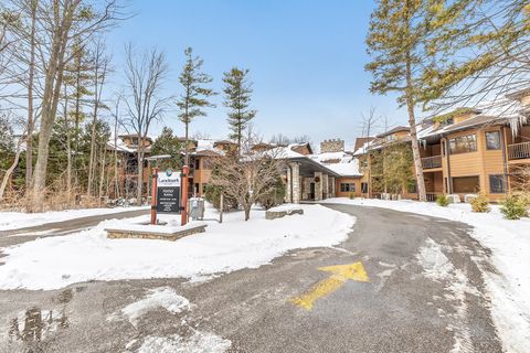 Photo of 4920 N LANDMARK Circle #2208, EGG HARBOR, WI 54209 (MLS # 50319184)