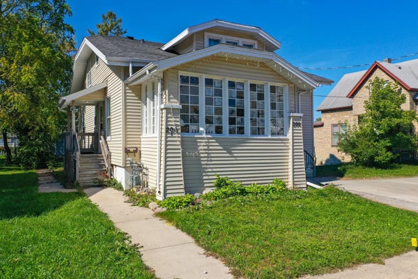 200 OAK ST, GREEN BAY, WI 54303 - Image c7eaaa6463bb16f8d73c7baa14c16af2/1432041710