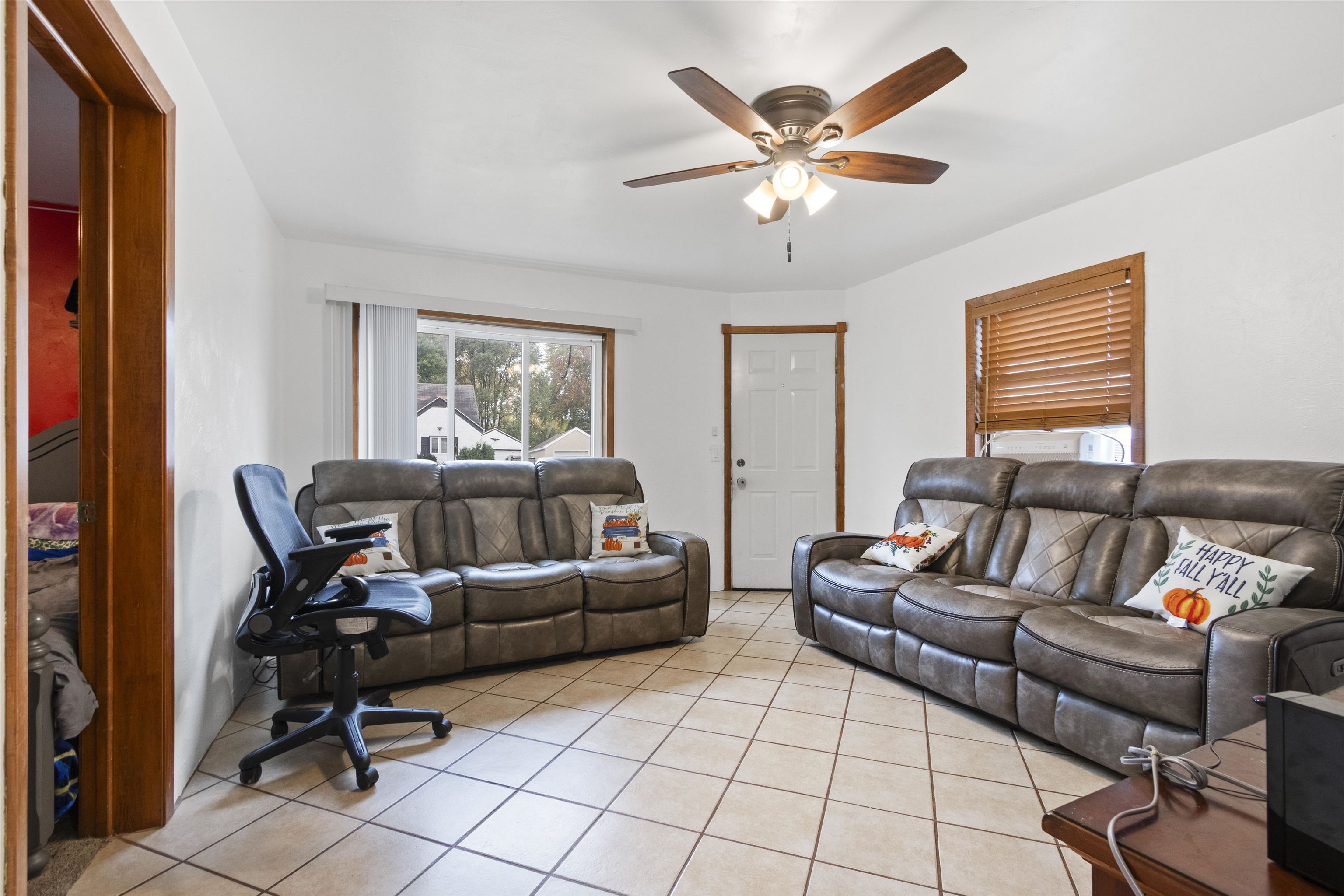 Green Bay, Wisconsin 54302, United States, 4 Bedrooms Bedrooms, ,1 BathroomBathrooms,Residential,Active,228113