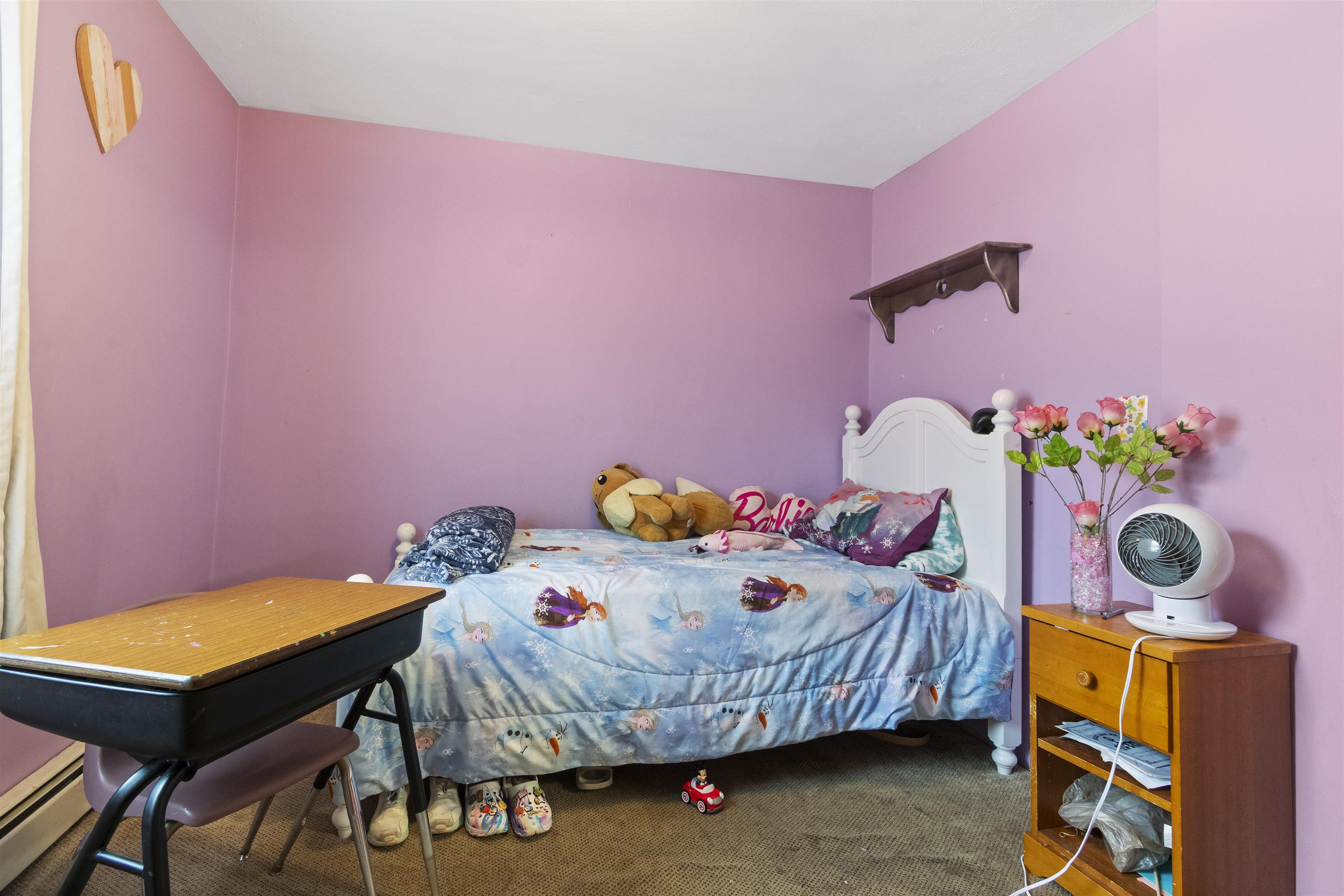 Green Bay, Wisconsin 54302, United States, 4 Bedrooms Bedrooms, ,1 BathroomBathrooms,Residential,Active,228113