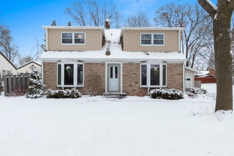 Photo of 828 N WEBSTER Avenue, DE PERE, WI 54115 (MLS # 50320984)