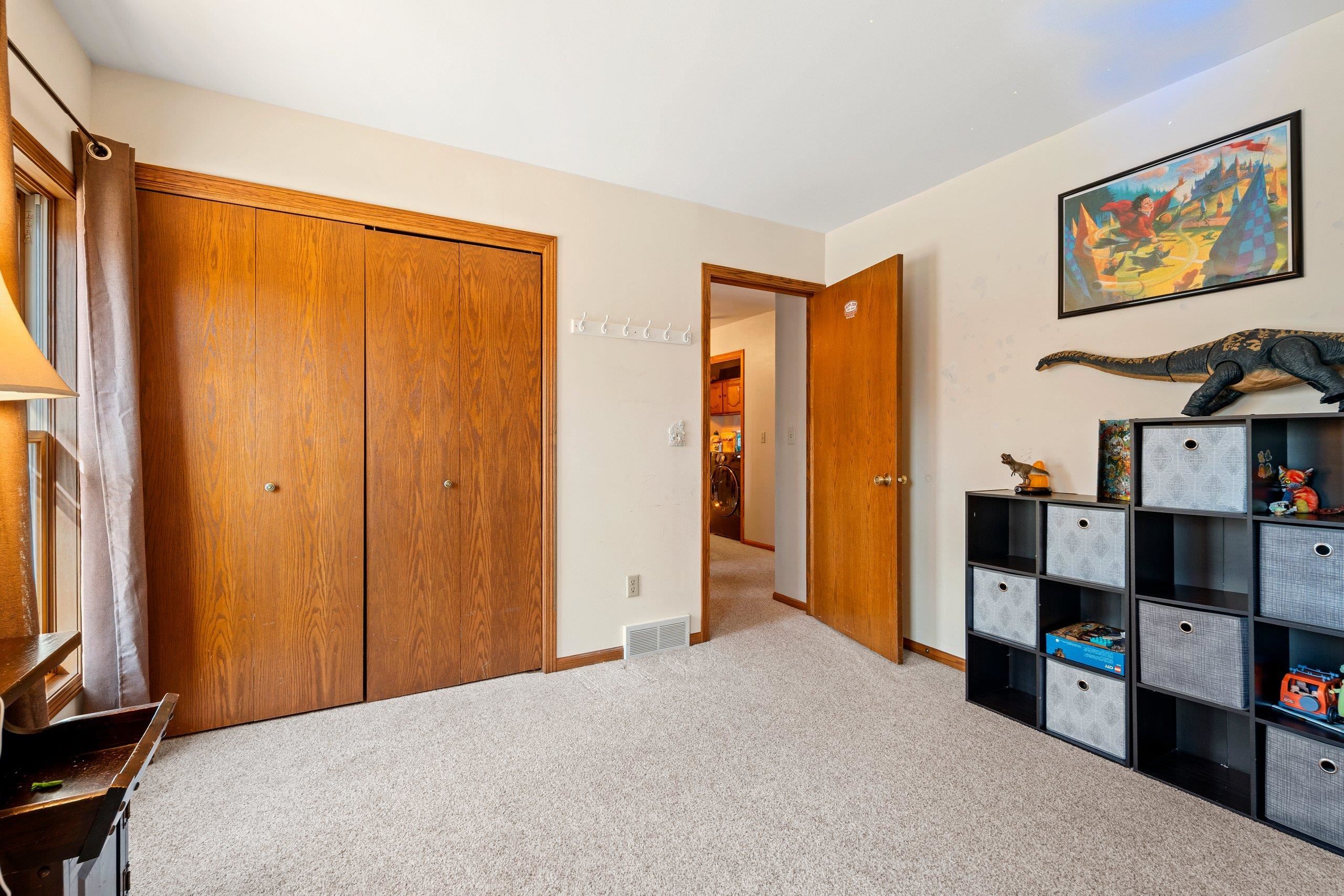 Oshkosh, Wisconsin 54904, United States, 4 Bedrooms Bedrooms, ,3 BathroomsBathrooms,Residential,Active,90825