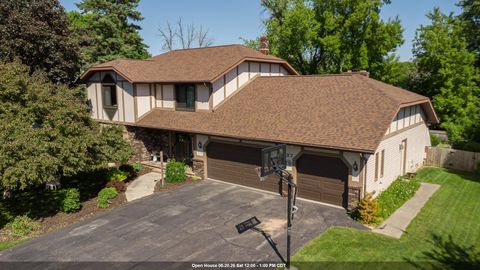 Photo of 37 BUTTE DES MORTS Court, APPLETON, WI 54914 (MLS # 50327480)