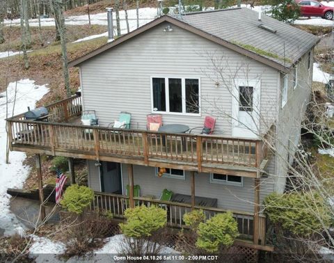 W16468 S HILBERT Drive ARMSTRONG CREEK WI 54103