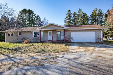 Photo of 4376 RUDY Road, STURGEON BAY, WI 54235 (MLS # 50318395)