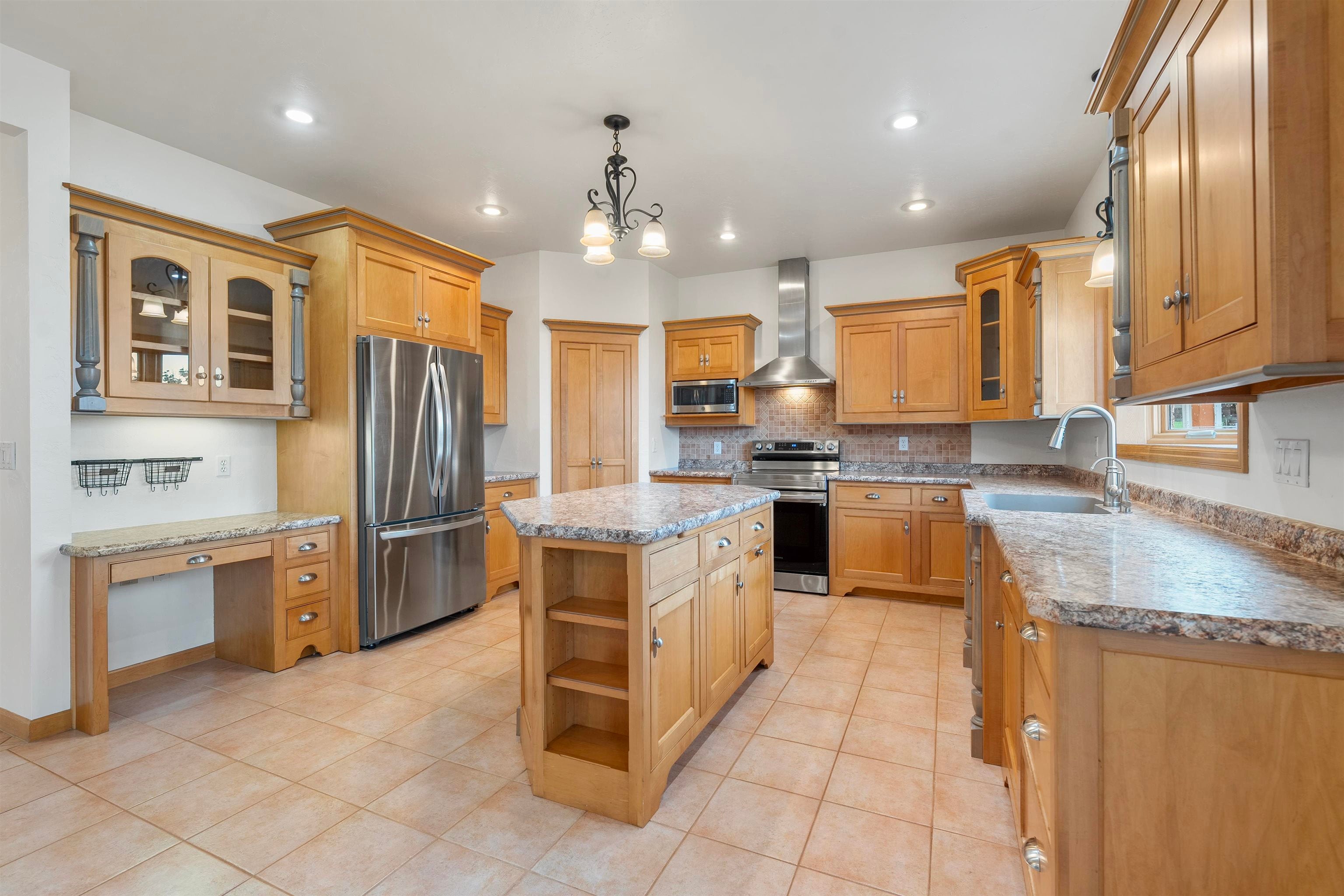 4140 GEMSTONE Trail