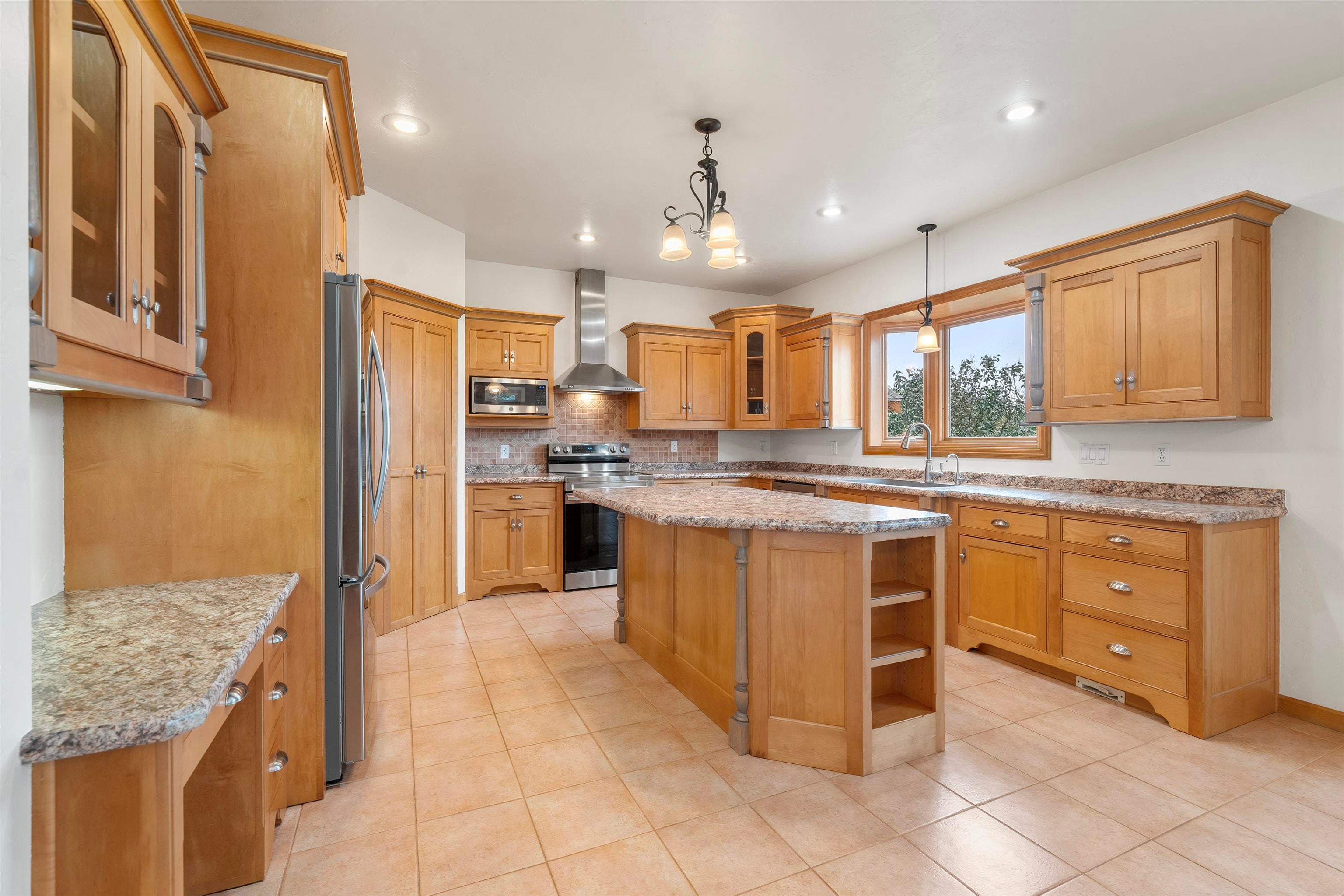 4140 GEMSTONE Trail
