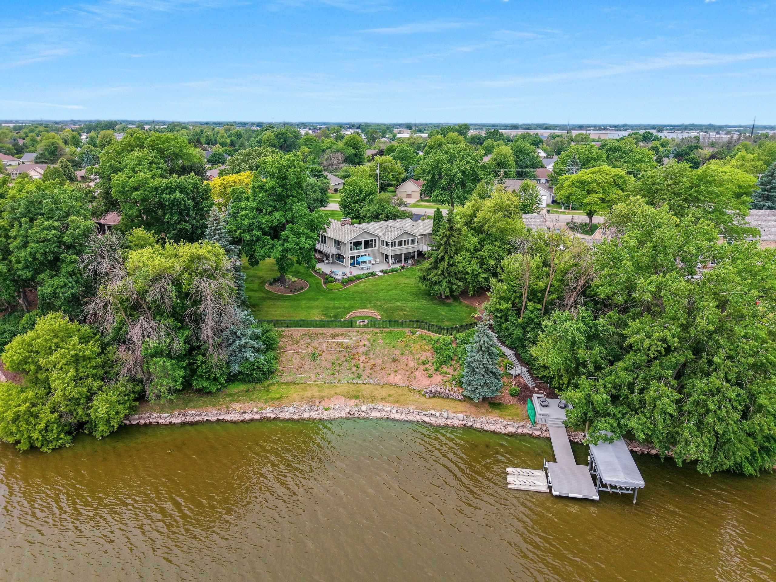 2281 LOST DAUPHIN Road