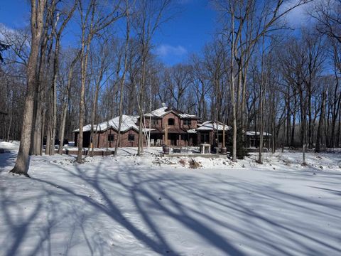 Photo of W2872 CINDY Court, SEYMOUR, WI 54165 (MLS # 50321381)