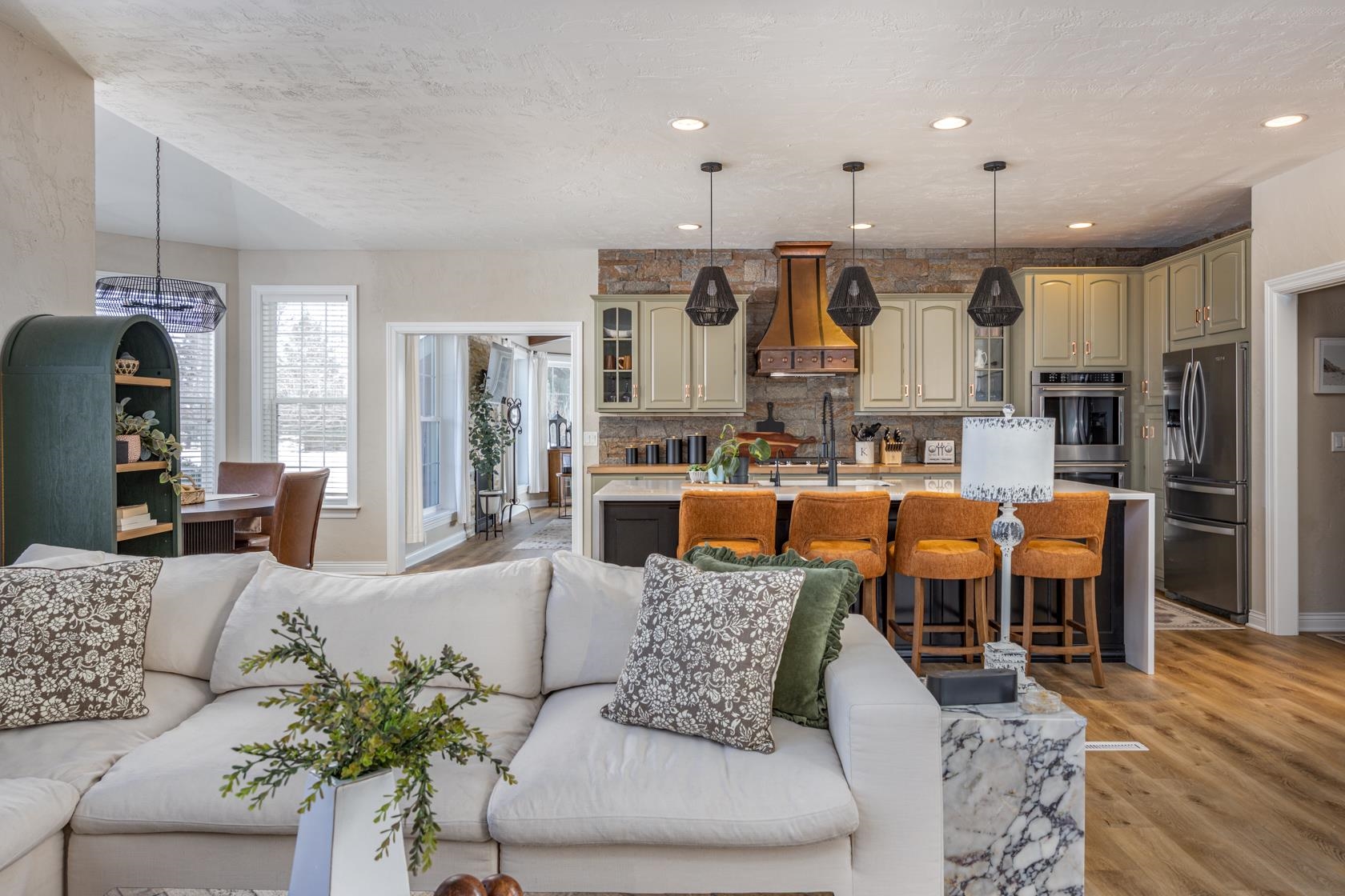 4694 INDIAN BEND Road